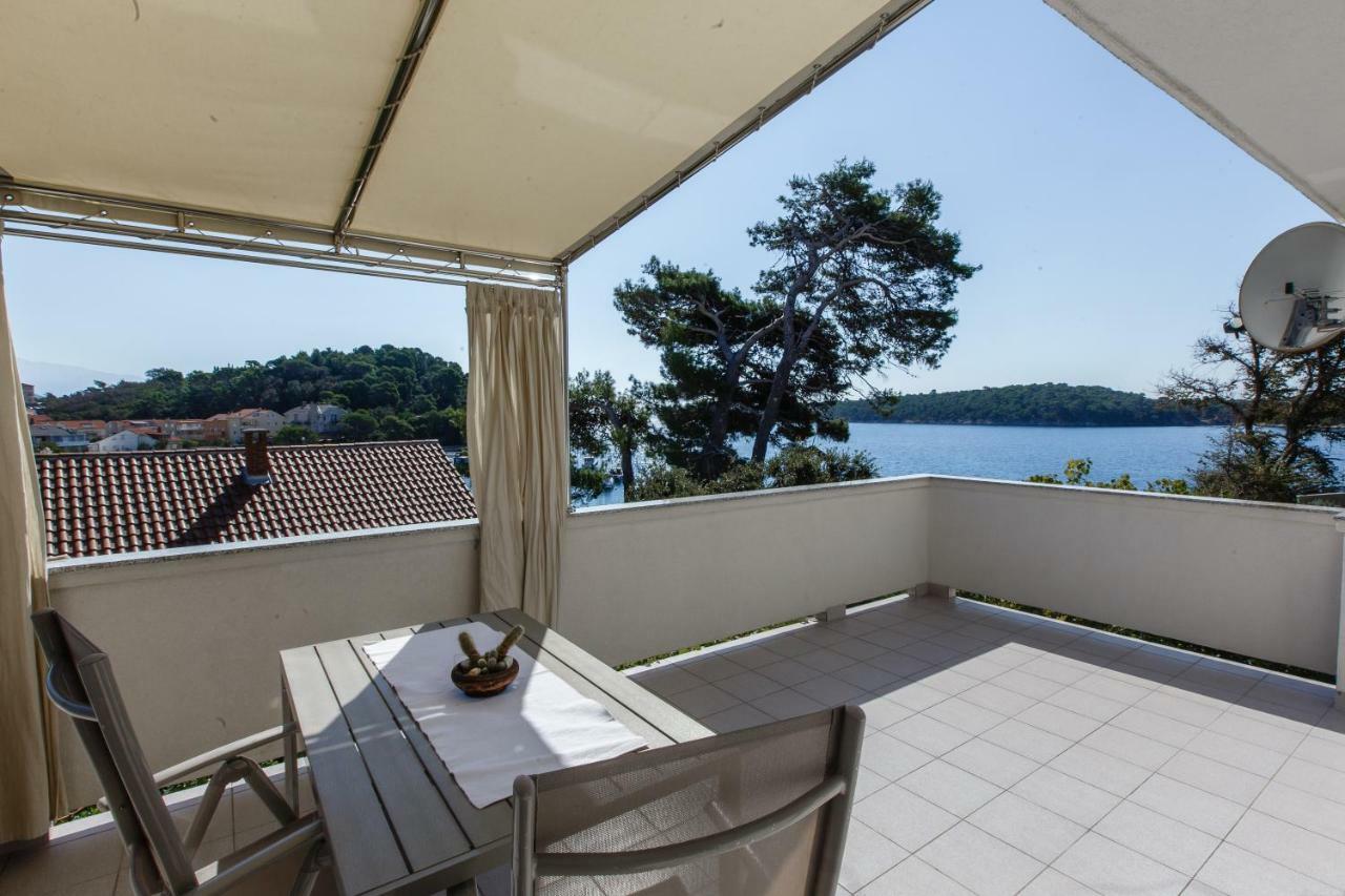 Apartments Maris Раб Екстериор снимка